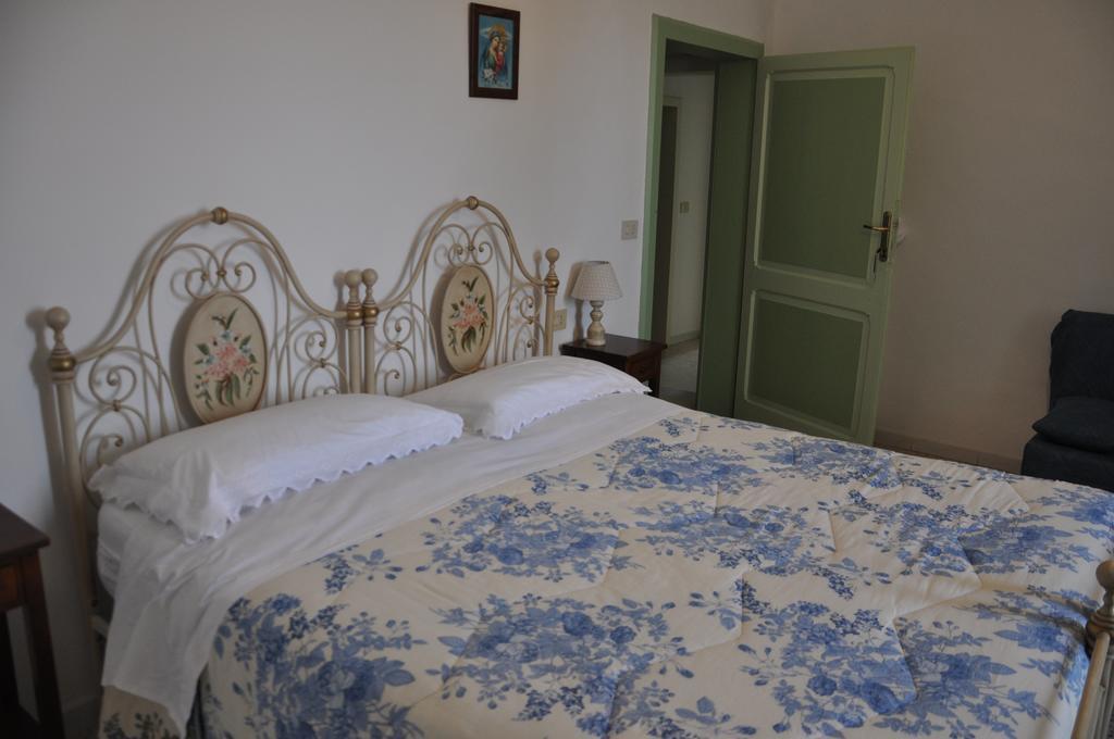 Agriturismo Antico Frantoio Foligno Exterior foto