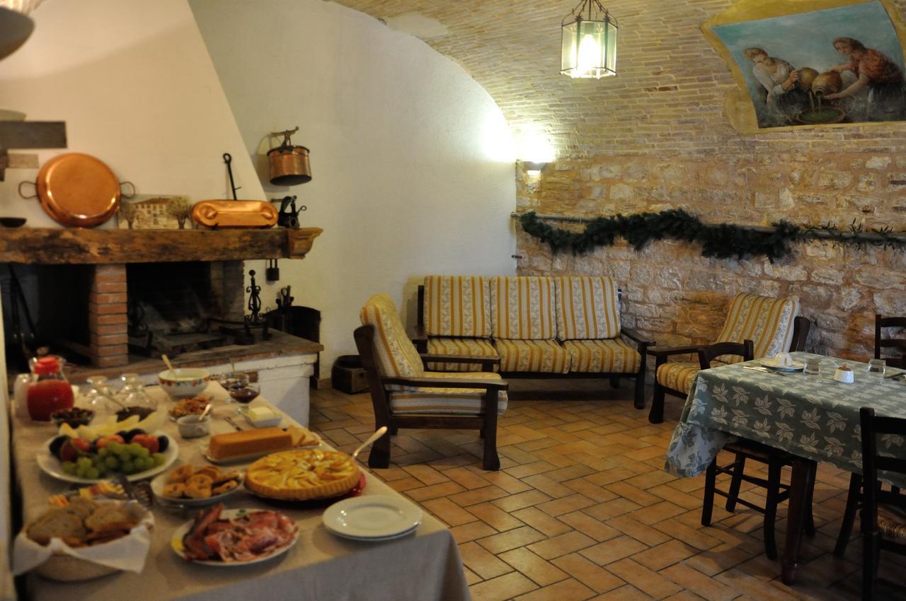 Agriturismo Antico Frantoio Foligno Exterior foto